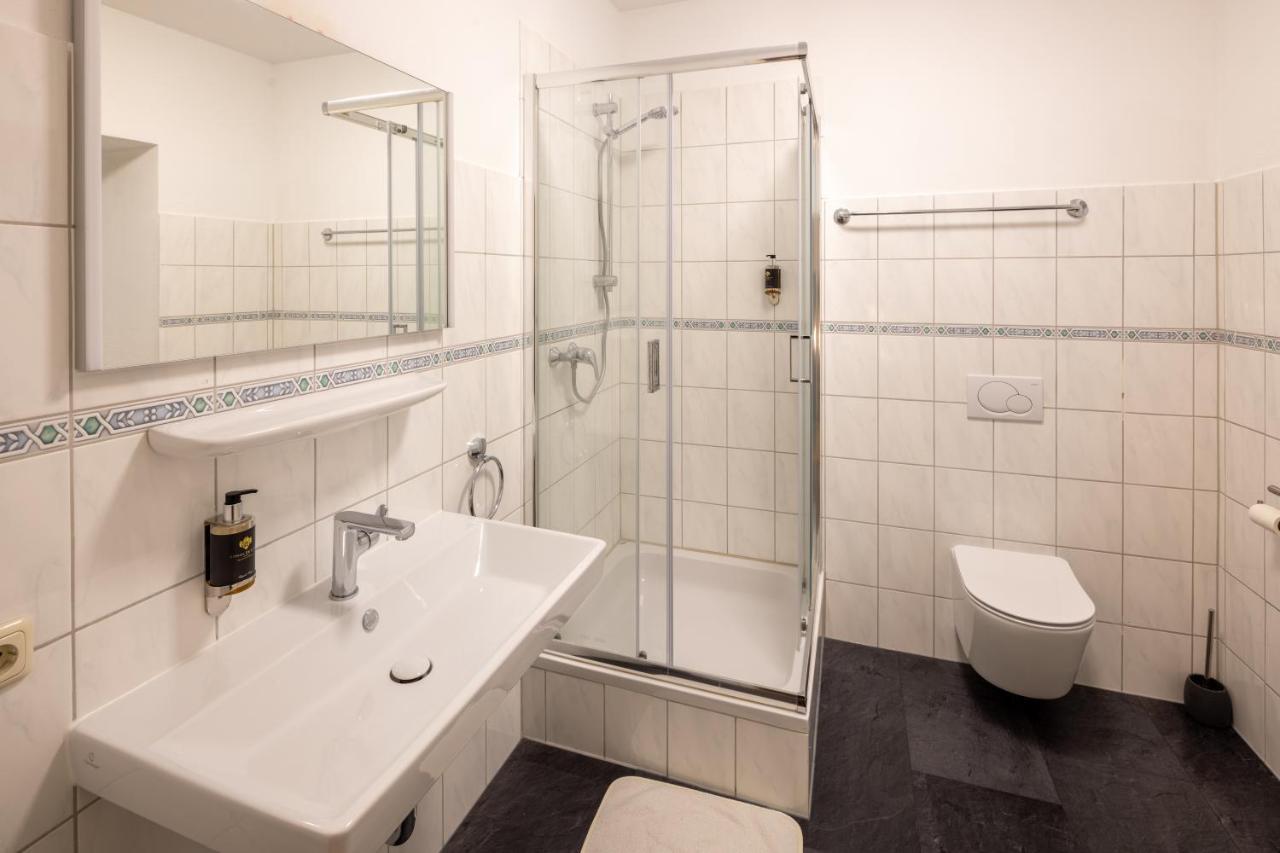 Hotel Schwanen Меминген Екстериор снимка